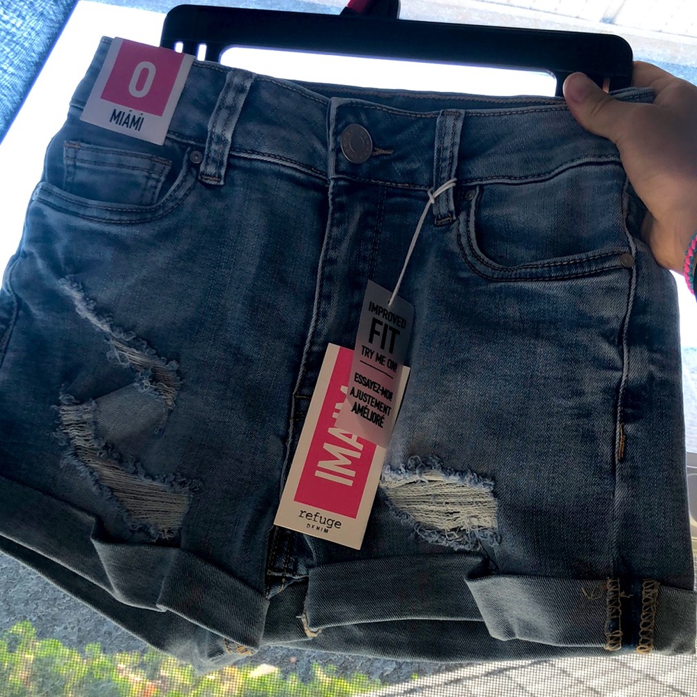 Light wash jeans • Size 0 •